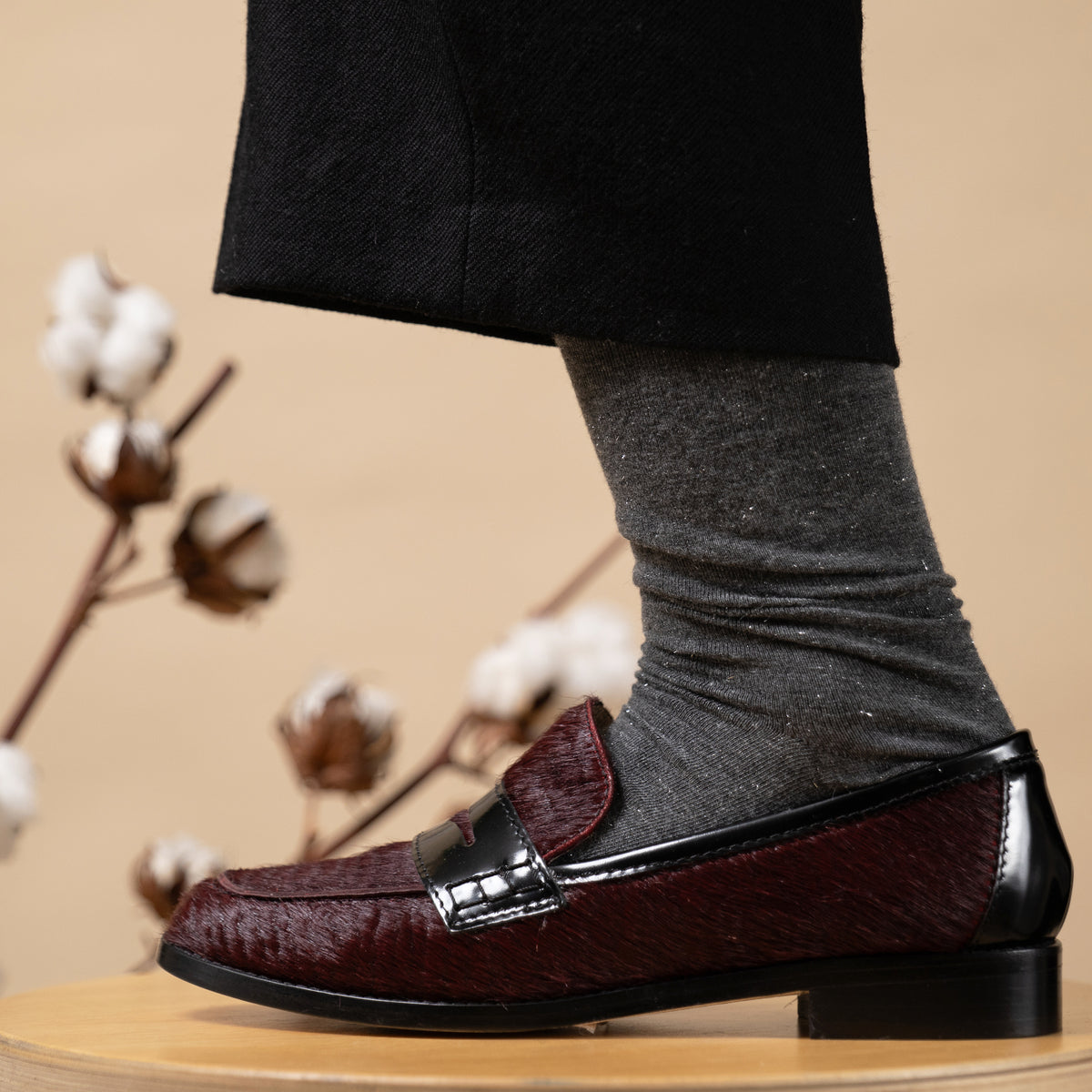 Mocassin femme cuir imprimé façon astrakan bordeaux fabriqué en