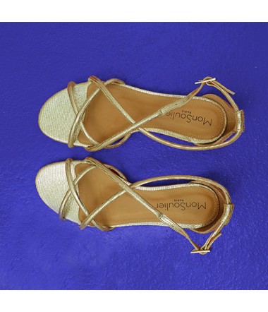 Sandale plate cuir doré 