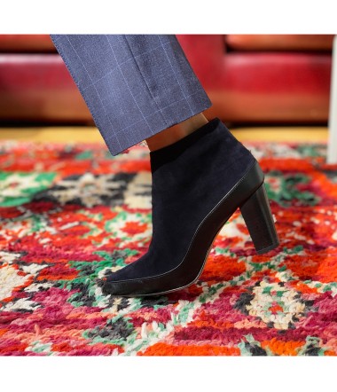 Navy blue suede ankle boots made in Italy 