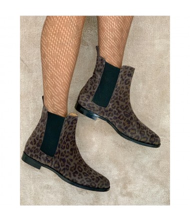 Leopard print woman suede chelsea boots