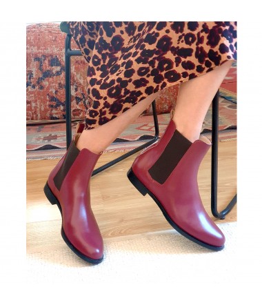 Burgundy leather leather woman chelsea boots