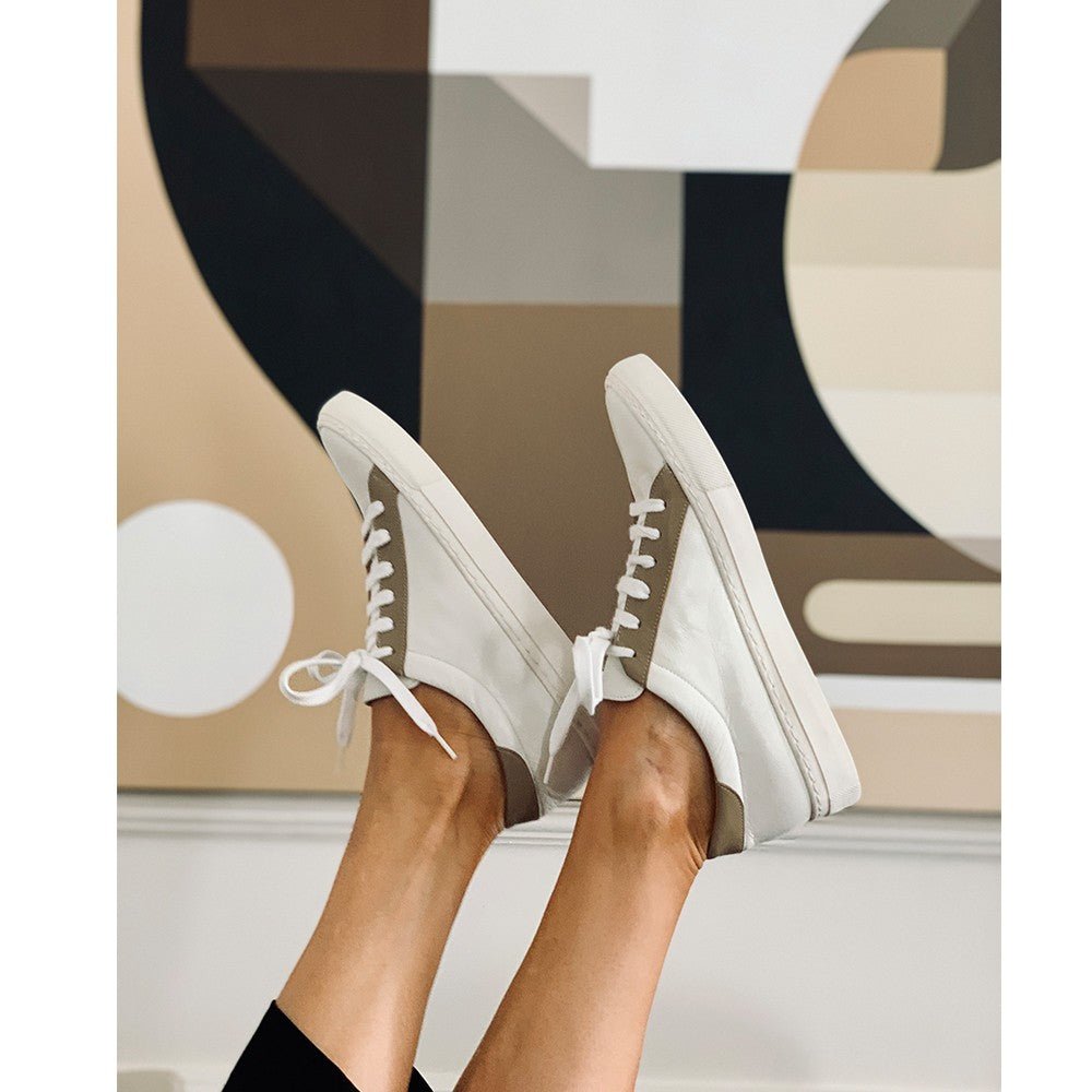 baskets femme cuir blanc et beige