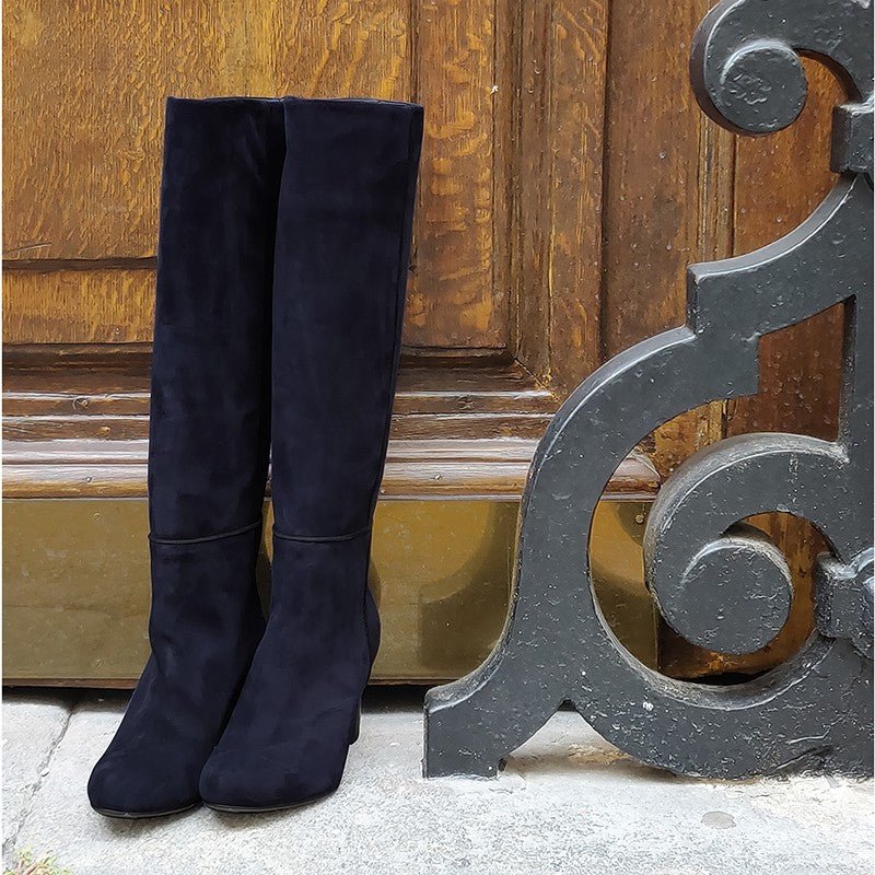 Bottes italiennes montantes en cuir de veau noir avec accents angulaires / Chaussures femme taille 5 vintage - Canada