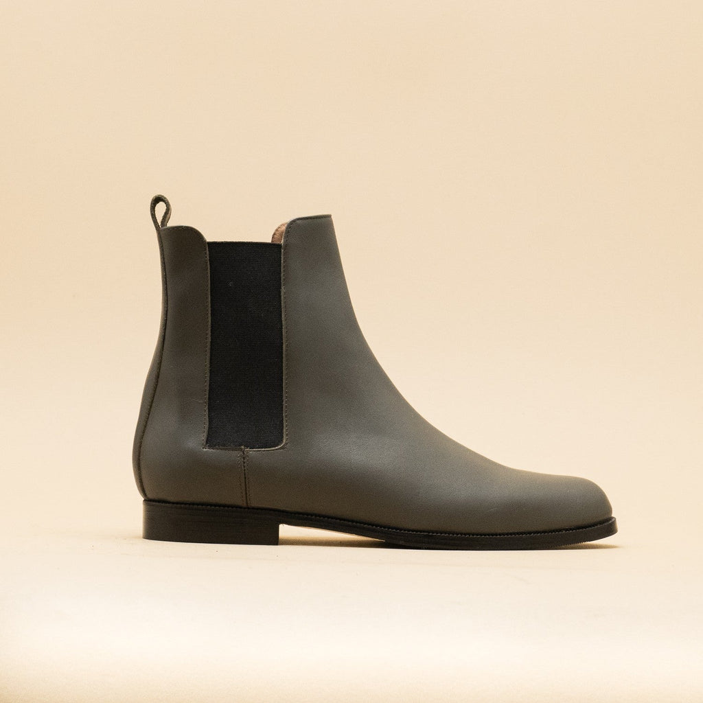 Chelsea boots plate veau kaki - vue de profil 
