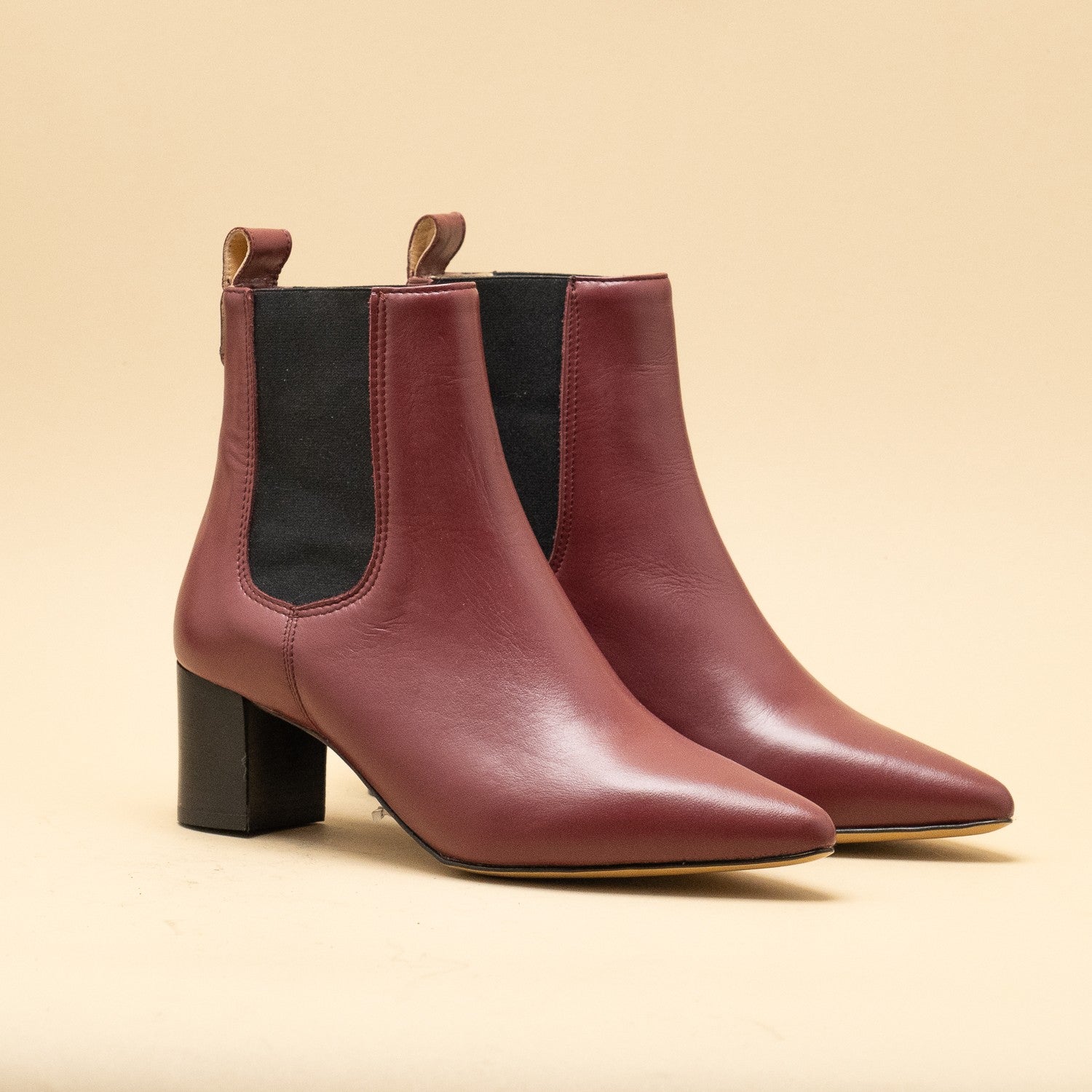 Bottines Pointues SAN DIEGO En Cuir Rouge Et Noir - Taille 36, Talon 2.5 Cm, Occasion TBE