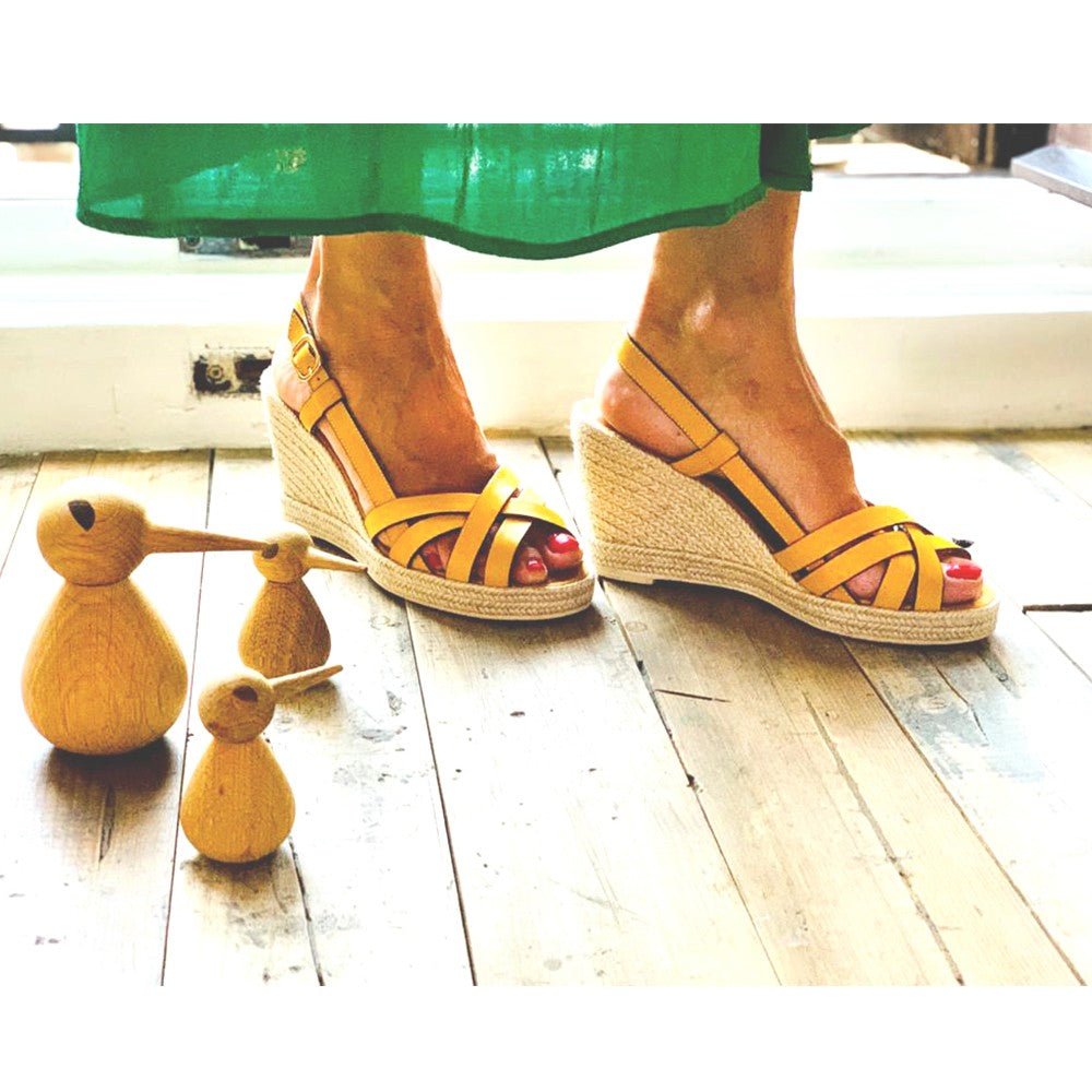 Espadrille compensée cuir jaune safran