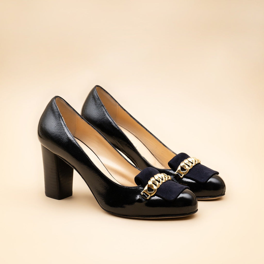 Mocassin talon cuir vernis et détail chaine