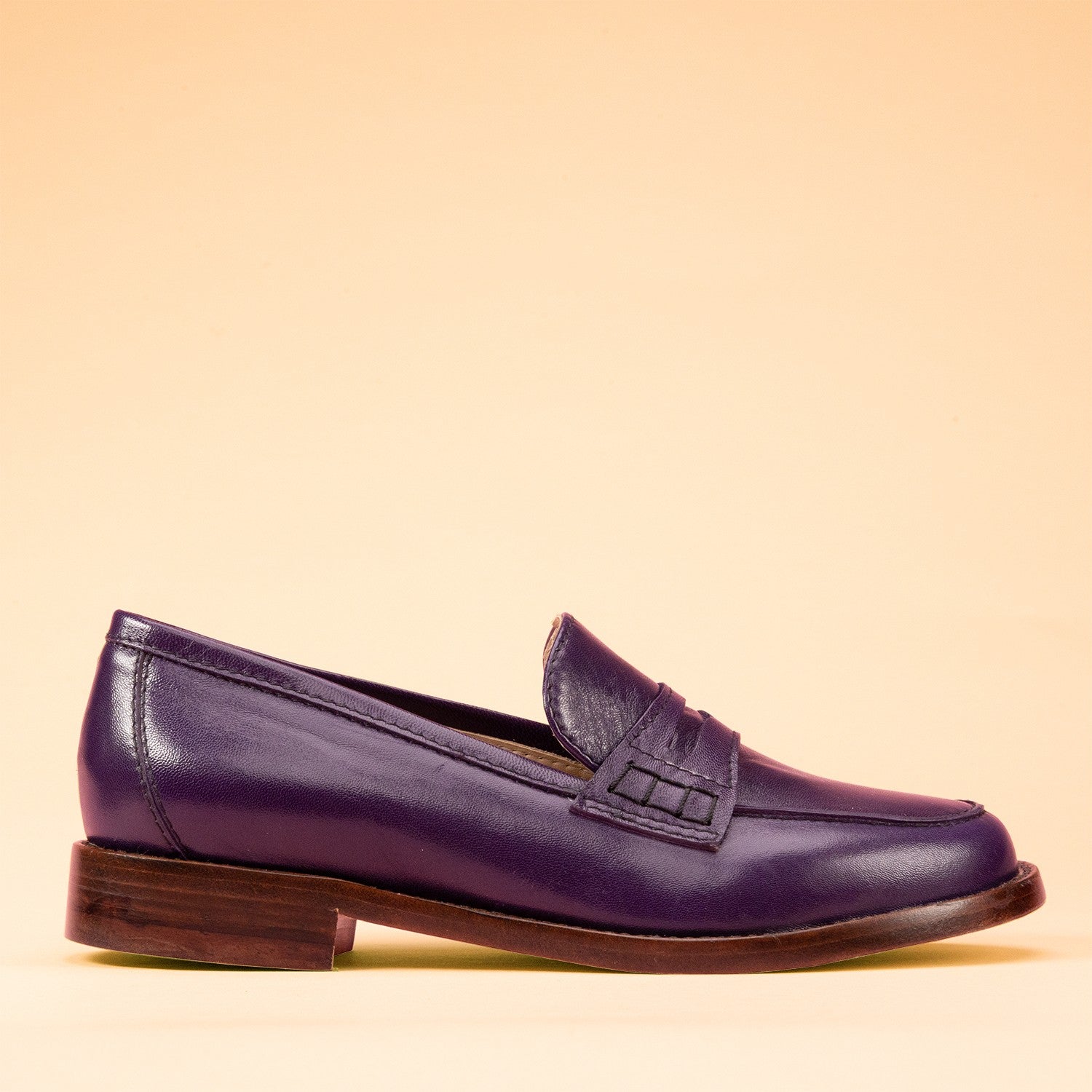 Mocassin femme cuir violet fabriquee en Italie Mon Soulier