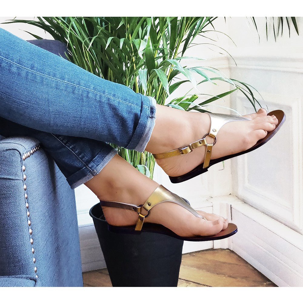 Nu-pieds cuir doré monsoulier