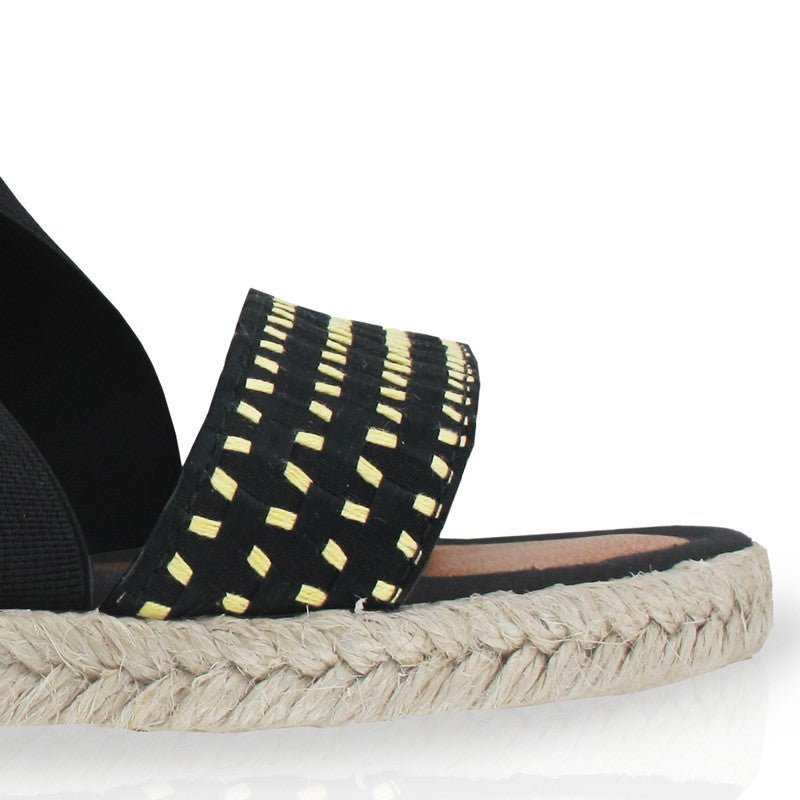 Detail espadrille compensée noir